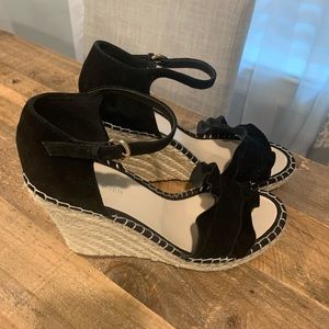 Like new, in box Marc Fisher strappy espadrille wedge